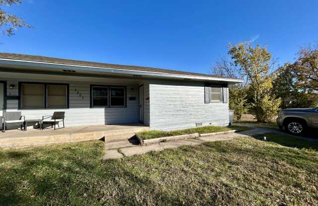 1707 Northwest Lindy Avenue - B