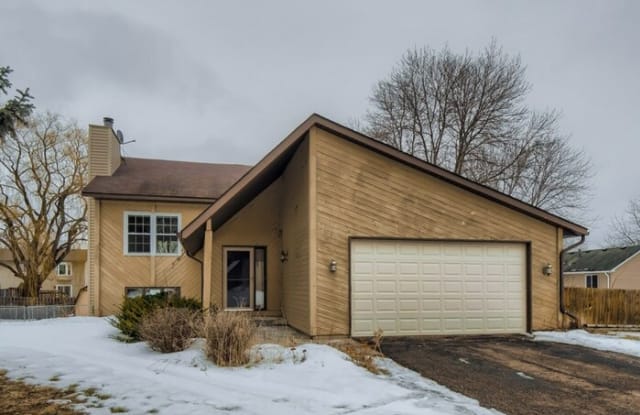 12556 Everton Avenue - 12556 Everton Avenue, Apple Valley, MN 55124