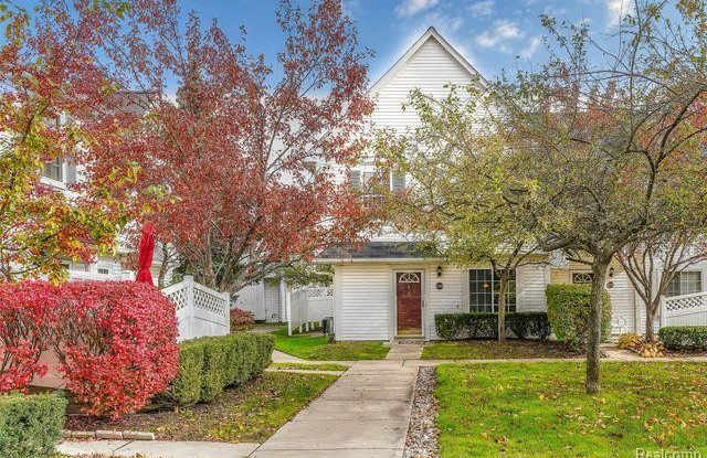 22338 CAPE COD Way