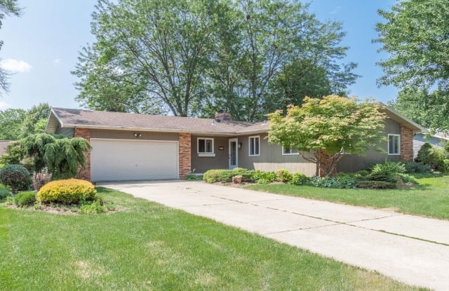 7505 Kenyon Dr - 7505 Kenyon Drive, Middleton, WI 53562