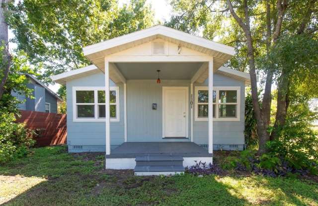 Photo of 1101 A 28TH STREET N