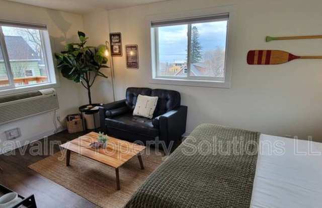 923 E Central Entrance Drive - 4