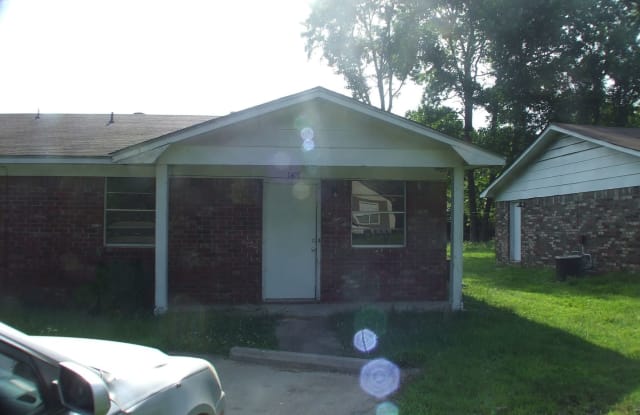 1408 S Bailey - 1408 South 1st Street, Jacksonville, AR 72076