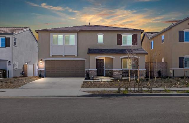 5547 Lasso Drive