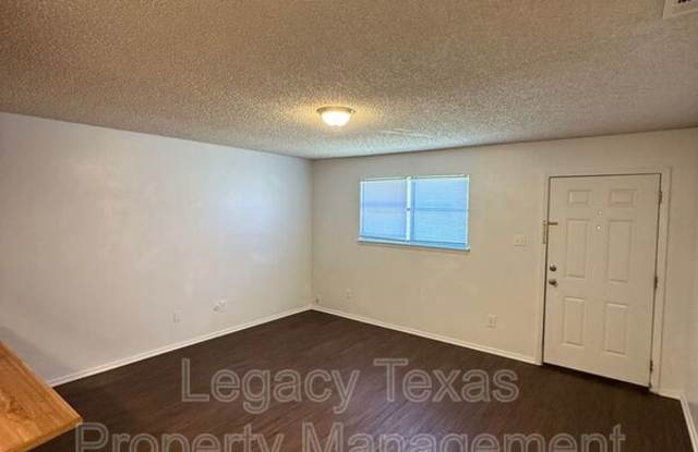 1708 Short ST - 1708 Short ST Unit B