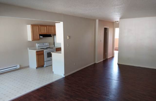 2 bedroom, 1 bathroom 2nd floor apartment - Maverick Apartments