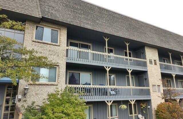 2934 Mount Hope