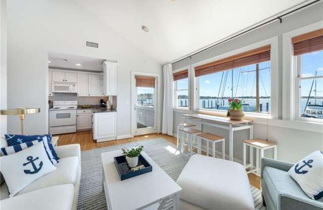 21 Brown and Howard Wharf