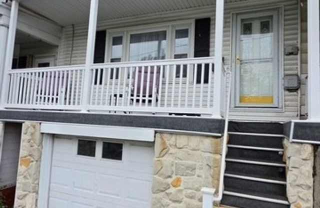 3 bedroom 1.5 bathroom