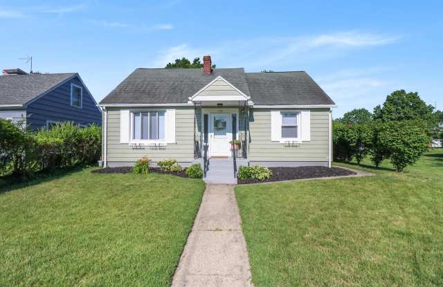 Photo of 119 N Coquillard Dr