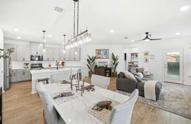 3 bedroom, 2 bathroom home in Hutto