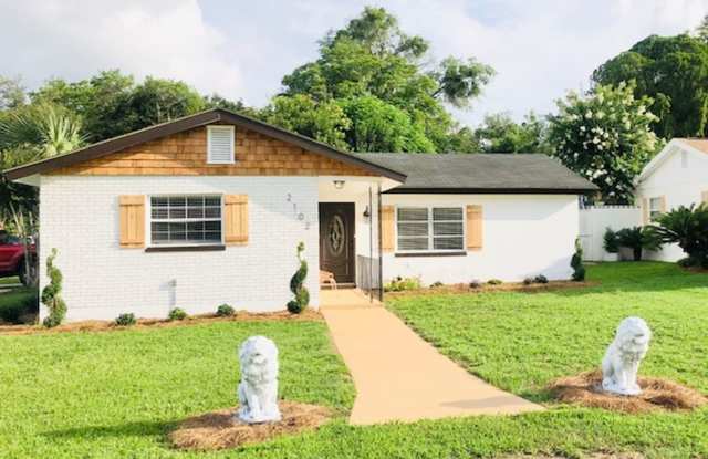 Photo of Rejuvenated Southwest Ocala Home - REDUCED