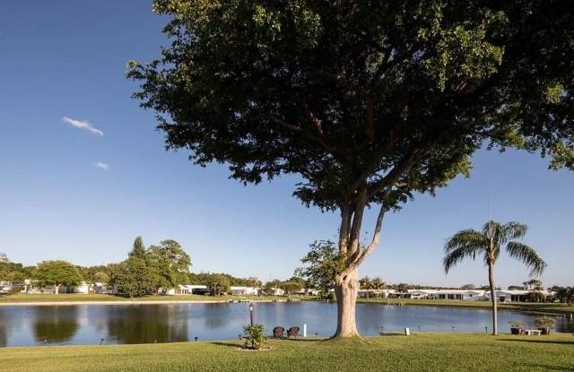1915 SW 17TH ST BOYNTON BEACH, FL 33426