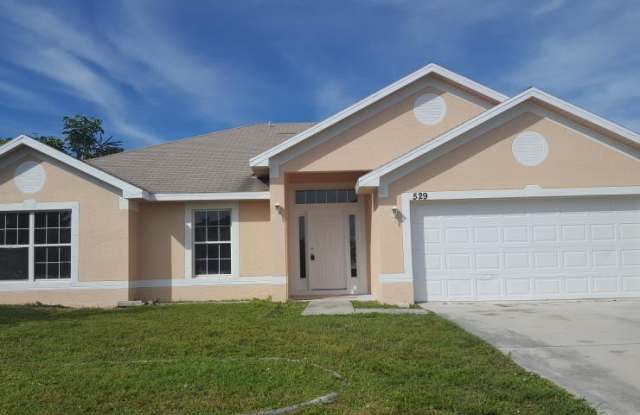 529 SW Baoy Avenue SW