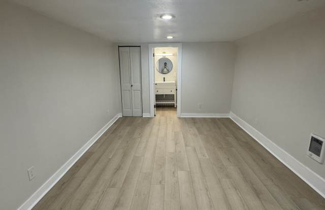 Photo of 1844 S 250th Pl