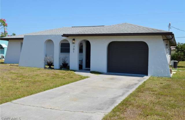 701 SE 36th Street