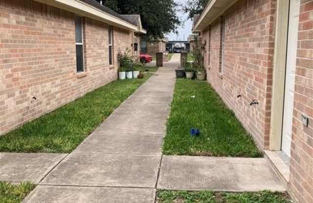 2408 Moonlight Lane unit: 3