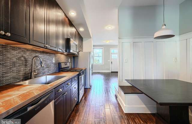 Photo of 3528 HICKORY Avenue