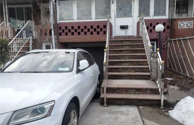 818 East 51st Street