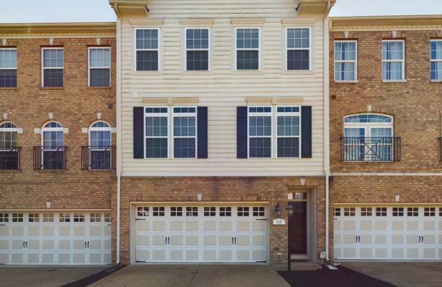 Beautiful, Spacious 3 Bedroom Townhome in Glen Allen Ready NOW! - 212 Siena Lane, Henrico County, VA 23059