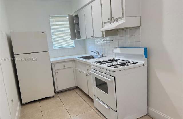 Photo of 4300 SW 67th Ave