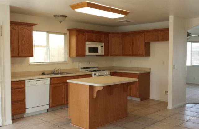 Beautiful 4 Bedroom Hom