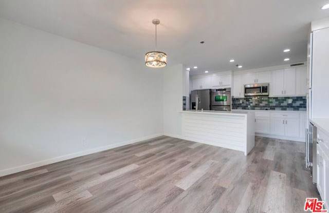 230 South Catalina Avenue