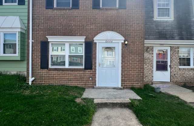 Newly Renovated 3 BR/1.5 BA Townhome in Glen Burnie! photos photos