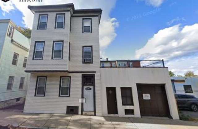Photo of 113 Orleans St.