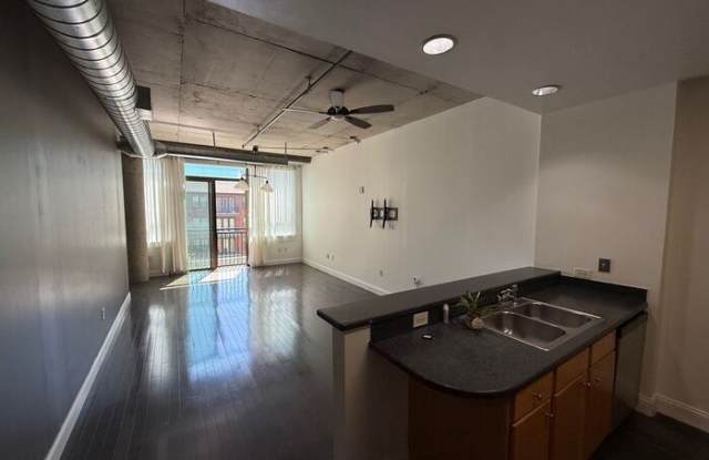 Photo of 115 West Peachtree Place Northwest