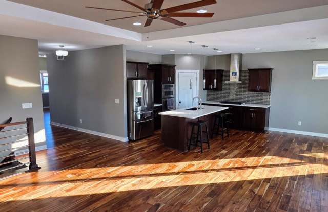 482 Northeast Westgate Drive