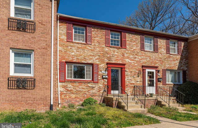 6556 BEECHWOOD DR #57
