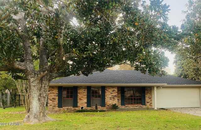 130 S Southlawn Drive