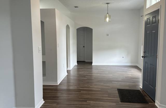 3127 Lowry Boulevard Southeast