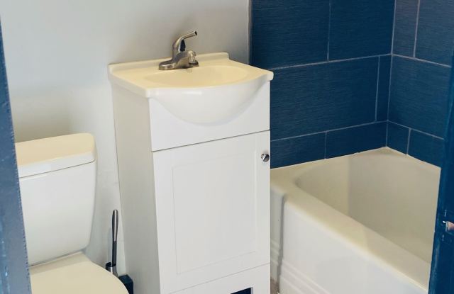 1095 12th Avenue Southeast