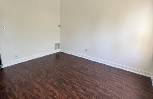 8835 S Commercial Avenue