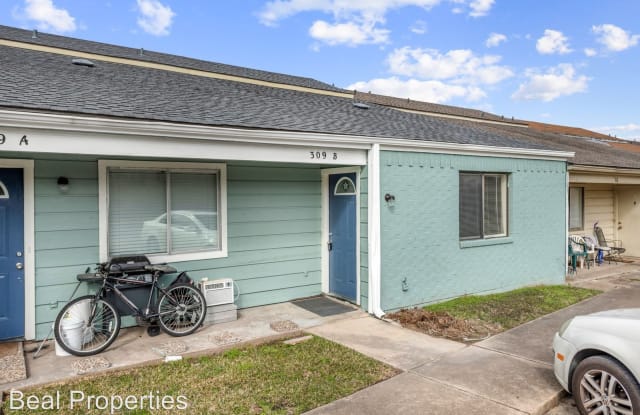 309 Spruce St. B - 309 Spruce St, College Station, TX 77840