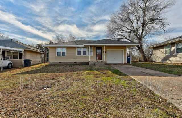 1235 Sherry Lane