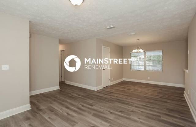 7421 Deepwood Drive North