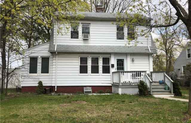 7 Monroe Street