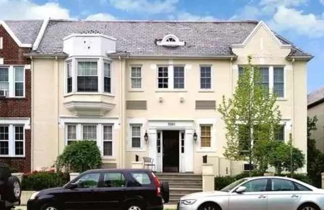 Photo of 3520 W PL NW #103