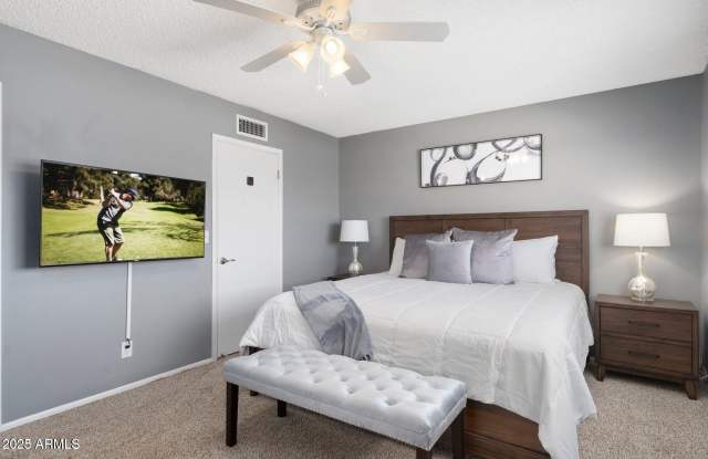 6921 E OSBORN Road unit: D