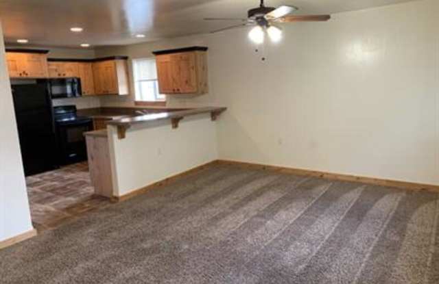 Photo of 1021 Enterprise - 2