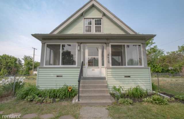 4439 Fischer street