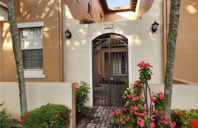 951 Southwest 146th Terrace