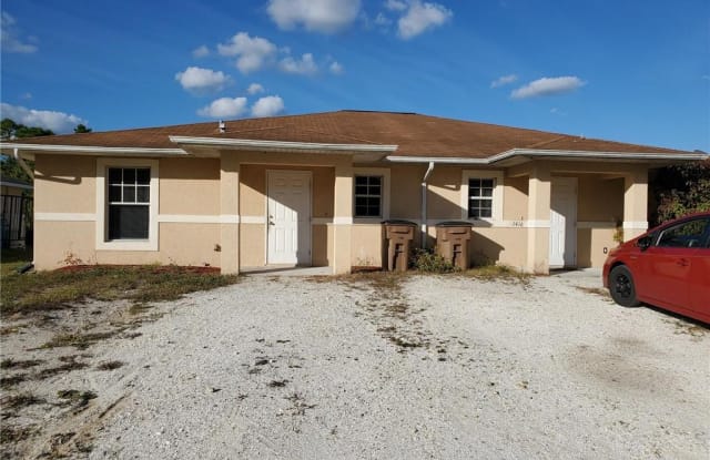 1418 W 12th ST - 1418 W 12th St, Lehigh Acres, FL 33972