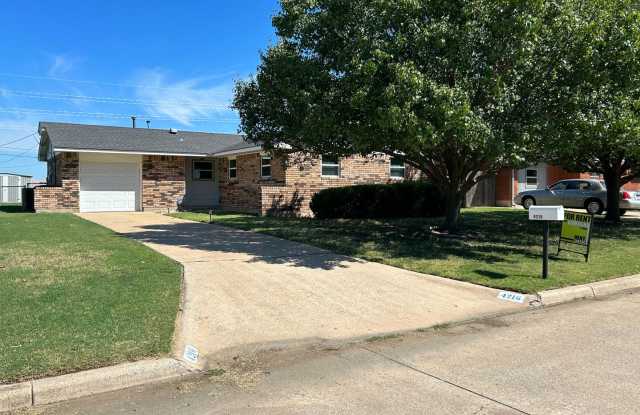 Photo of 3-bedroom, 1.5-bath in the MacArthur School District