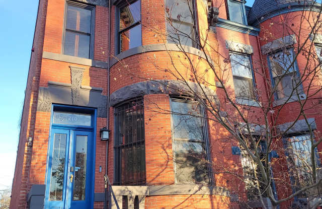 Photo of 210 8th St SE - Unit B