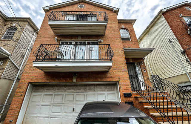 280 JELLIFF AVE