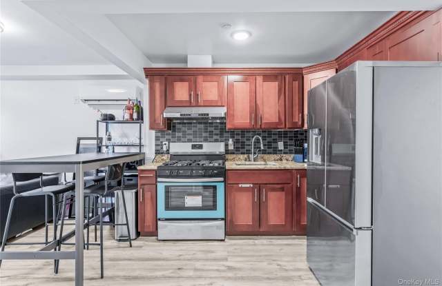 30-63 31st Street unit: 605